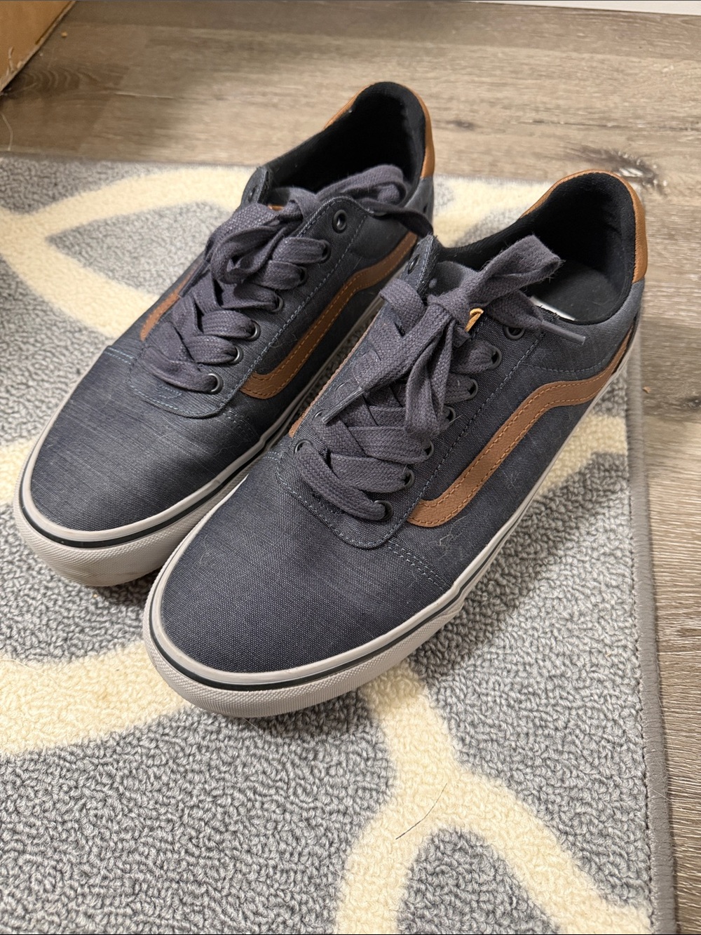 Men's Vans Casual Canvas Skate Shoes - Navy with Brown Trim